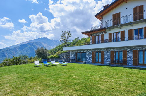 Photo 1 - Appartement de 2 chambres à Gravedona ed Uniti avec terrasse et vues sur la montagne