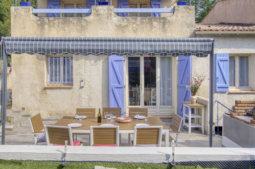 Photo 15 - Maison de 3 chambres à Six-Fours-les-Plages avec jardin et vues à la mer