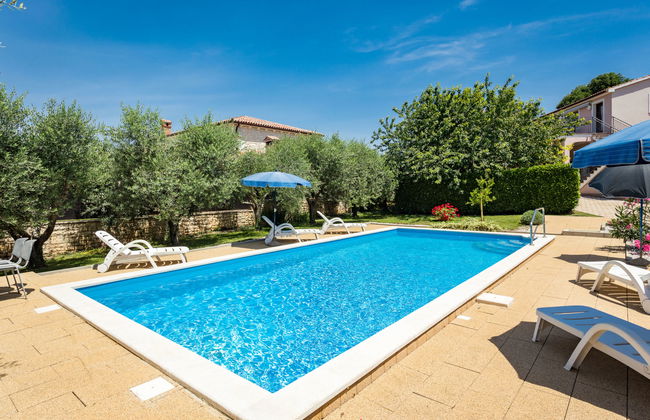Casa de 4 quartos em Sveti Lovreč com piscina privada e jardim - Foto 34