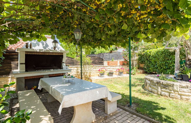 Casa de 4 quartos em Sveti Lovreč com piscina privada e jardim - Foto 29