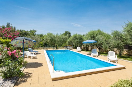 Foto 35 - Casa con 3 camere da letto a Sveti Lovreč con piscina privata e vista mare