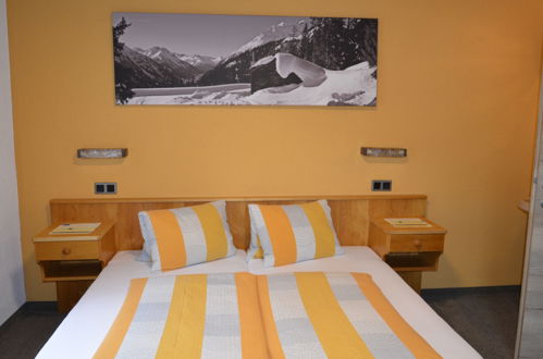 Foto 3 - Appartamento con 4 camere da letto a Kappl con vista sulle montagne