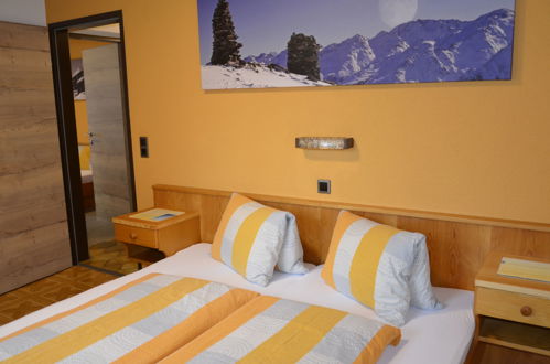 Foto 4 - Appartamento con 4 camere da letto a Kappl con vista sulle montagne