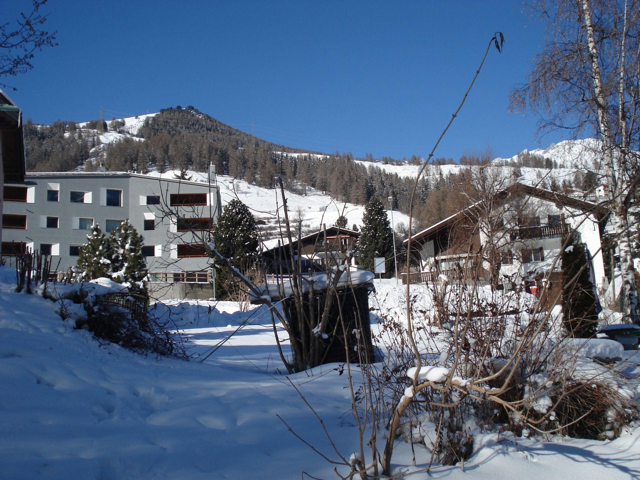 Foto 7 - Appartamento con 2 camere da letto a Scuol con vista sulle montagne