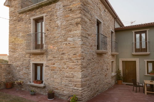 Photo 24 - Maison de 4 chambres à Malpica de Bergantiños avec jardin et vues à la mer