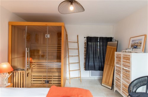 Foto 5 - Casa con 2 camere da letto a Plounéour-Brignogan-plages con giardino e vista mare