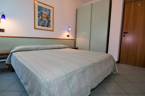 Foto 7 - Apartamento de 1 habitación en San Benedetto del Tronto con terraza y vistas al mar