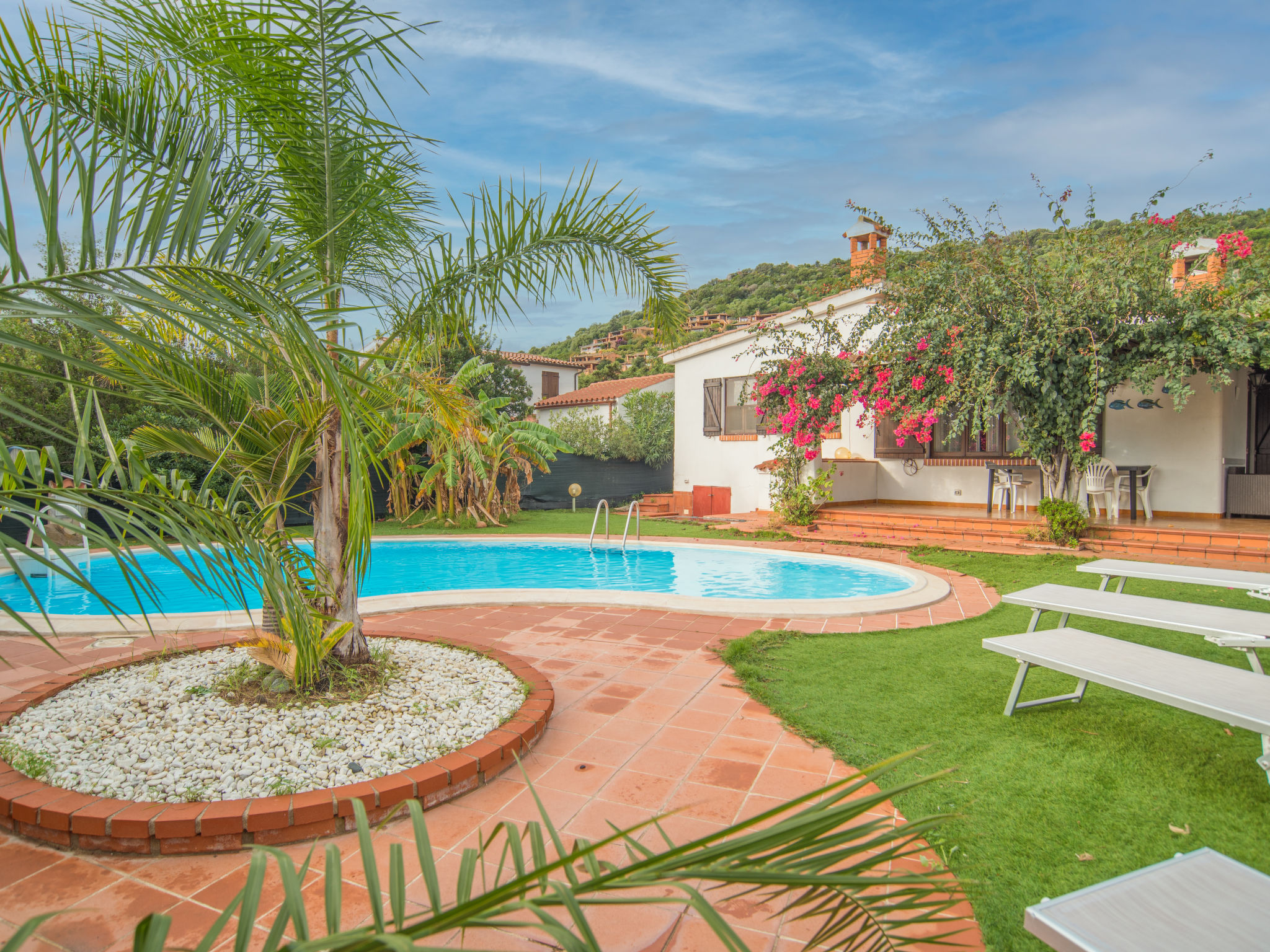 Foto 1 - Casa de 4 quartos em Muravera com piscina privada e vistas do mar