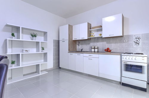 Foto 5 - Apartamento de 2 quartos em Labin