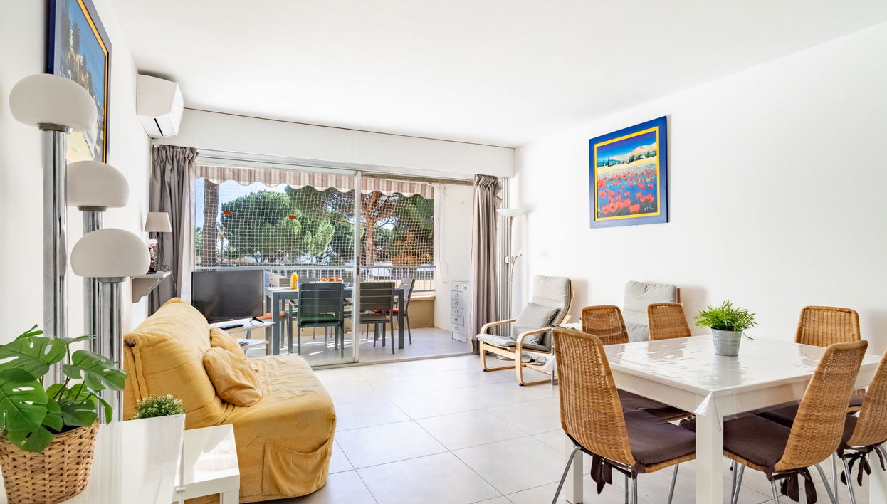 Apartamento de 2 quartos em Le Lavandou com jardim - Foto 1