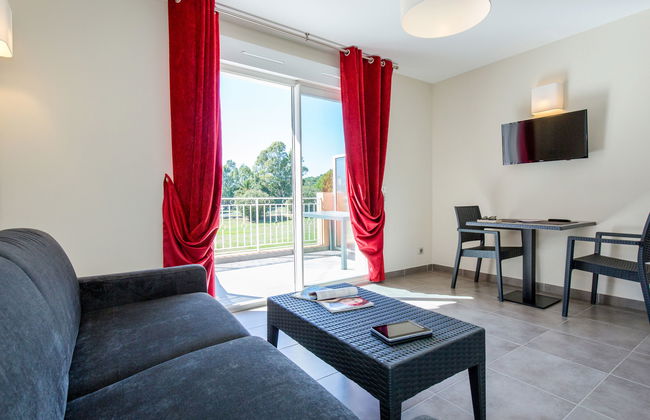Apartamento de 2 quartos em Grimaud com piscina e jardim - Foto 4