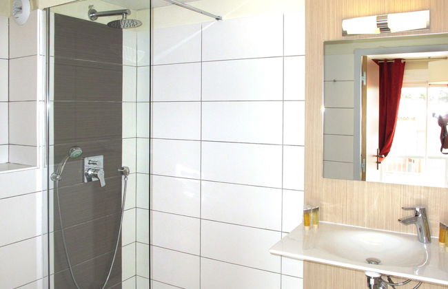 Apartamento de 2 quartos em Grimaud com piscina e jardim - Foto 10