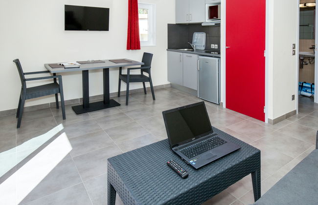 Apartamento de 2 quartos em Grimaud com piscina e jardim - Foto 7