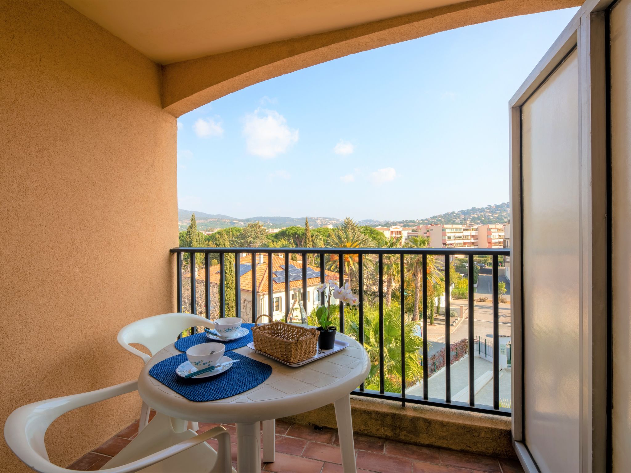 Photo 11 - Apartment in Sainte-Maxime with swimming pool and sea view