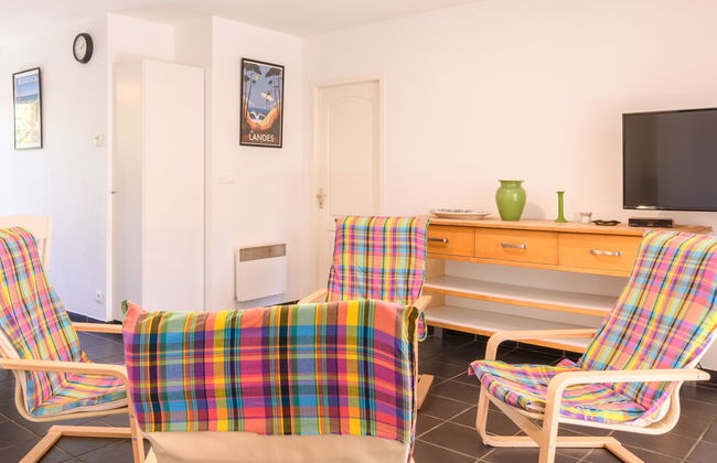 Casa de 4 quartos em Saint-Julien-en-Born com jardim e terraço - Foto 8