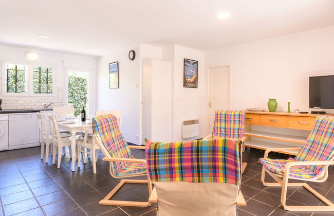 Casa de 4 quartos em Saint-Julien-en-Born com jardim e terraço - Foto 6
