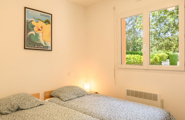 Casa de 4 quartos em Saint-Julien-en-Born com jardim e terraço - Foto 12