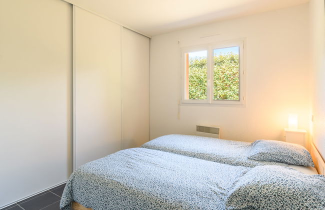 Casa de 4 quartos em Saint-Julien-en-Born com jardim e terraço - Foto 13