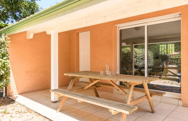 Casa de 4 quartos em Saint-Julien-en-Born com jardim e terraço - Foto 17