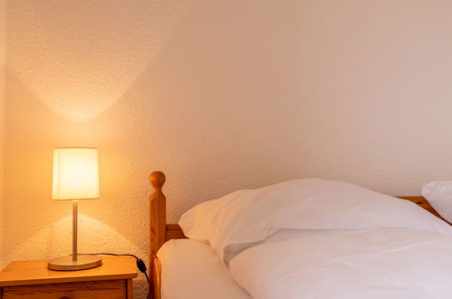 Foto 14 - Appartamento con 2 camere da letto a Löffingen con piscina e vista sulle montagne