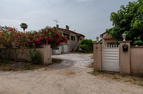 Foto 17 - Casa con 3 camere da letto a Santa-Lucia-di-Moriani con terrazza e vista mare