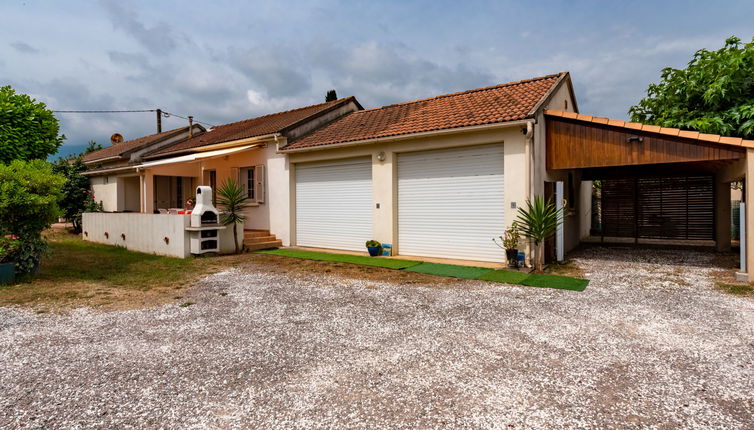 Photo 1 - Maison de 3 chambres à Santa-Lucia-di-Moriani avec jardin et terrasse