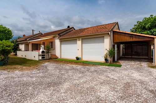 Photo 1 - Maison de 3 chambres à Santa-Lucia-di-Moriani avec jardin et terrasse