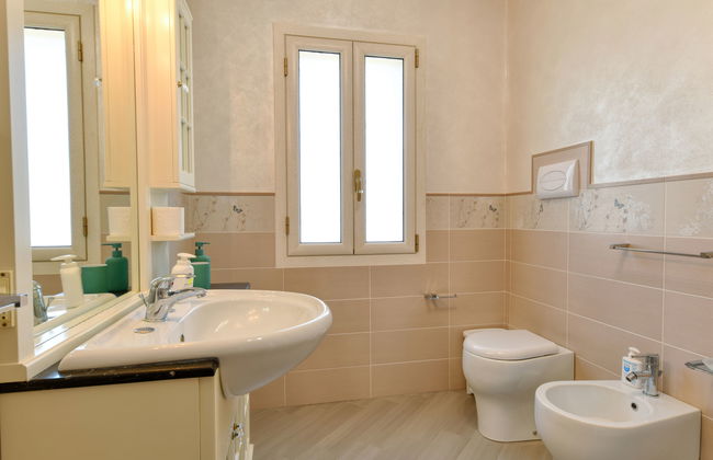 Casa de 5 quartos em Floridia com piscina privada e jardim - Foto 21