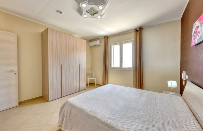 Casa de 5 quartos em Floridia com piscina privada e jardim - Foto 14