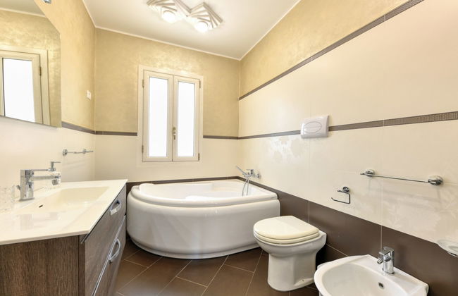 Casa de 5 quartos em Floridia com piscina privada e jardim - Foto 20