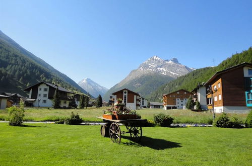 Photo 3 - Appartement de 2 chambres à Saas-Grund avec jardin