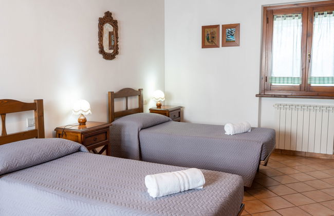 Casa de 2 quartos em Bolsena com piscina e jardim - Foto 13