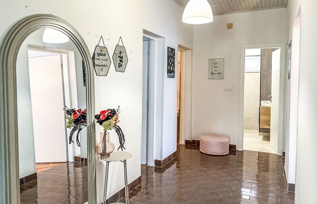 Casa de 4 quartos em Jasenice com jardim - Foto 8