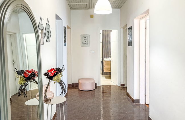 Casa de 4 quartos em Jasenice com jardim - Foto 7