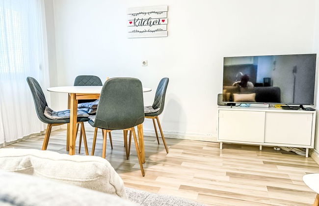 Casa de 4 quartos em Jasenice com jardim - Foto 3
