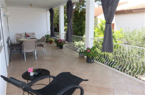 Photo 1 - 3 bedroom House in Jasenice with garden and sea view