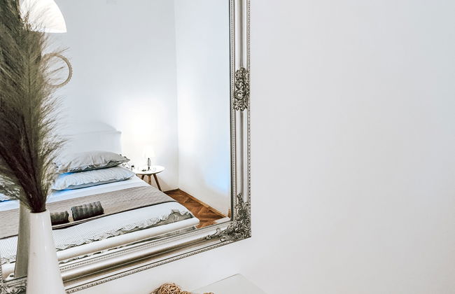 Casa de 4 quartos em Jasenice com jardim - Foto 12