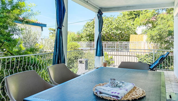 Haus mit 4 Schlafzimmern in Jasenice mit garten - Foto 2