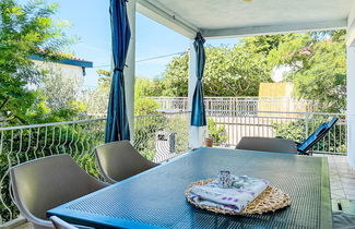 Foto 2 - Haus mit 4 Schlafzimmern in Jasenice mit garten
