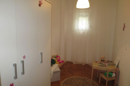 Photo 15 - 3 bedroom House in Jasenice with garden and sea view