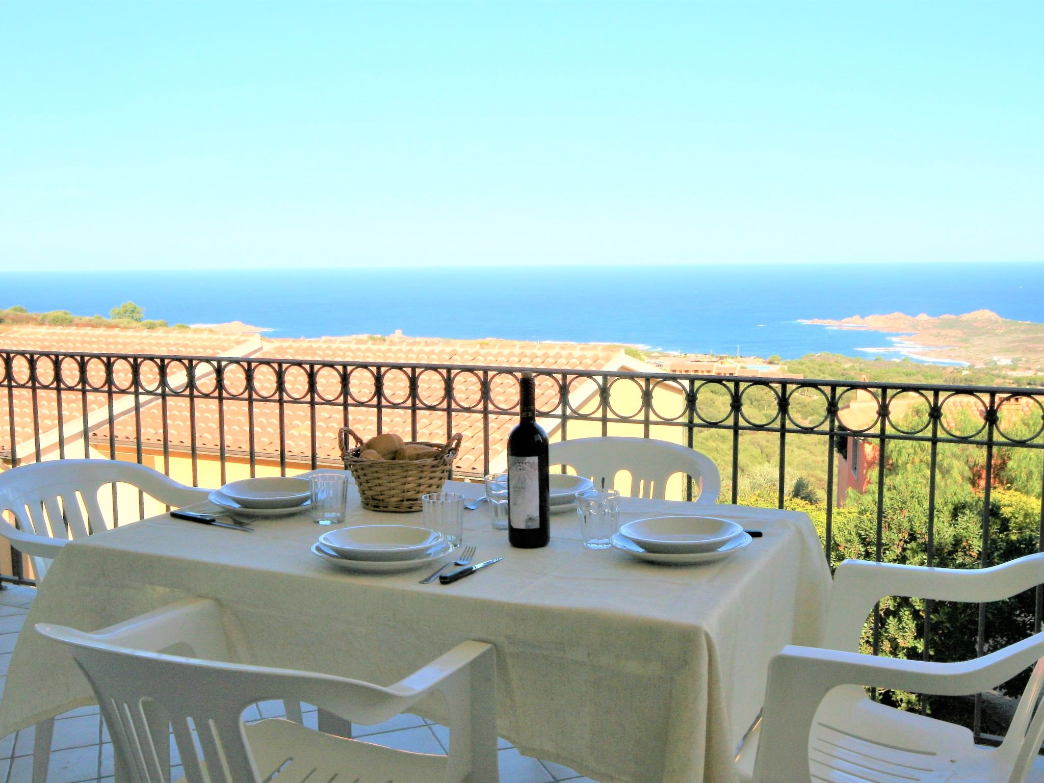 Photo 1 - Appartement de 2 chambres à Trinità d'Agultu e Vignola avec vues à la mer