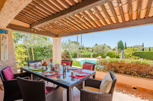 Photo 32 - Maison de 3 chambres à Grimaud avec piscine privée et vues à la mer