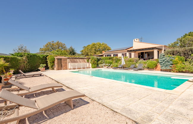 Casa de 4 quartos em Grimaud com piscina privada e jardim - Foto 2