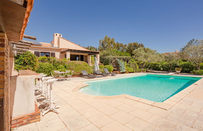 Casa de 4 quartos em Grimaud com piscina privada e jardim - Foto 25