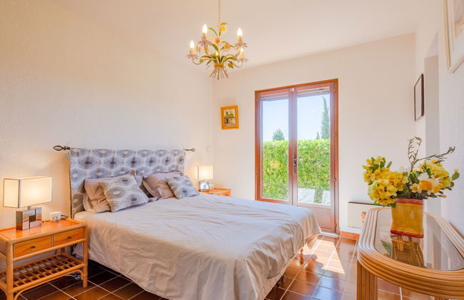 Casa de 4 quartos em Grimaud com piscina privada e jardim - Foto 11