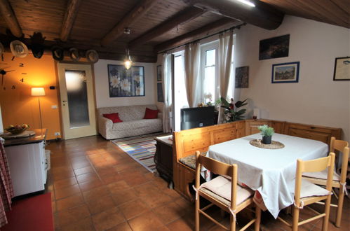 Photo 10 - 2 bedroom Apartment in Mergozzo with garden