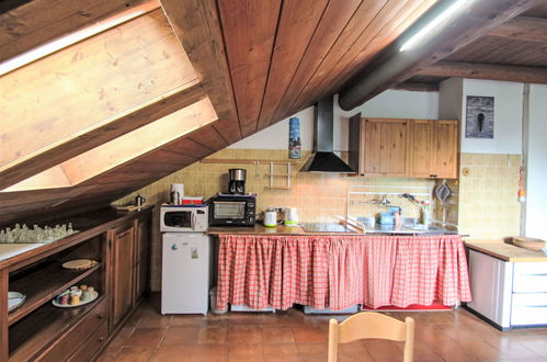 Photo 13 - 2 bedroom Apartment in Mergozzo with garden