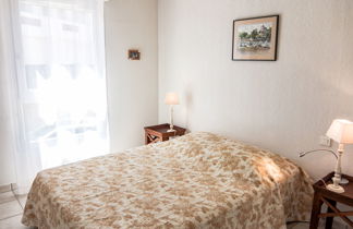 Foto 3 - Apartment mit 2 Schlafzimmern in Saint-Cyprien mit terrasse und blick aufs meer
