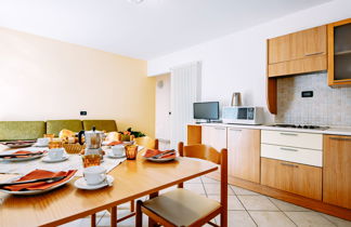 Photo 2 - 3 bedroom Apartment in Caldes with swimming pool and garden