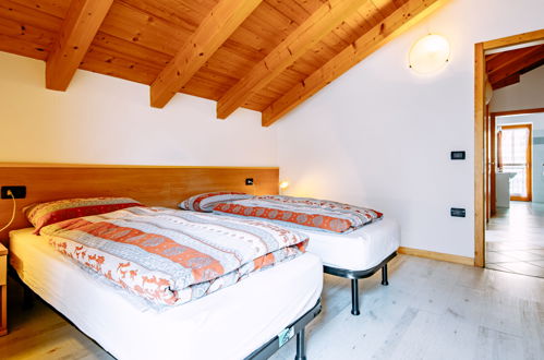 Foto 20 - Appartamento con 3 camere da letto a Caldes con piscina e vista sulle montagne